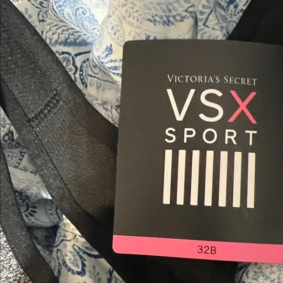 Victorias Secret Sports Bra - Picture 2 of 5